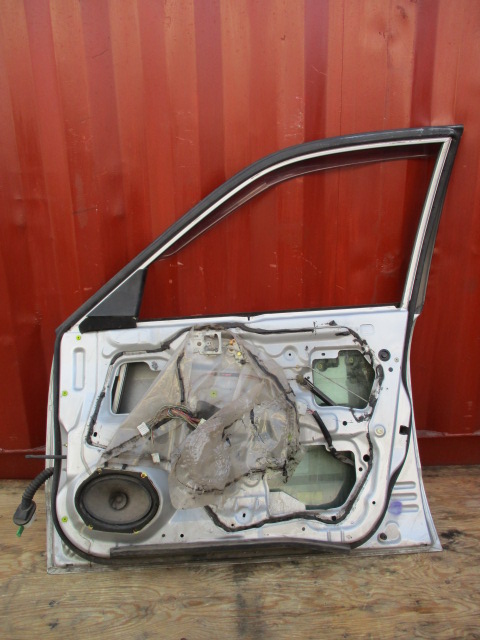 Used Mazda Familia DOOR ACTUATOR MOTOR FRONT RIGHT